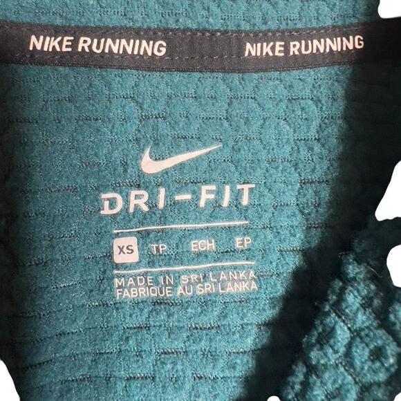 NIKE Long Sleeve Women’s 1/2-Zip Running Top Sz XS - Picture 2 of 14